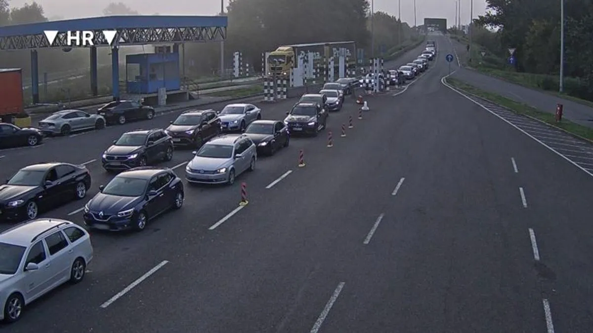 Petak haotičan na cestama: Radovi, odroni i magla usporavaju sve!