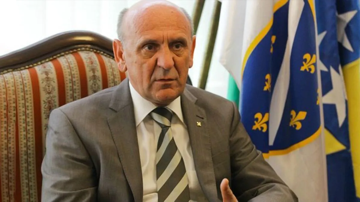 Kao zastupnik u Narodnoj skupštini RS-a promovirao je povratak Bošnjaka u taj entitet