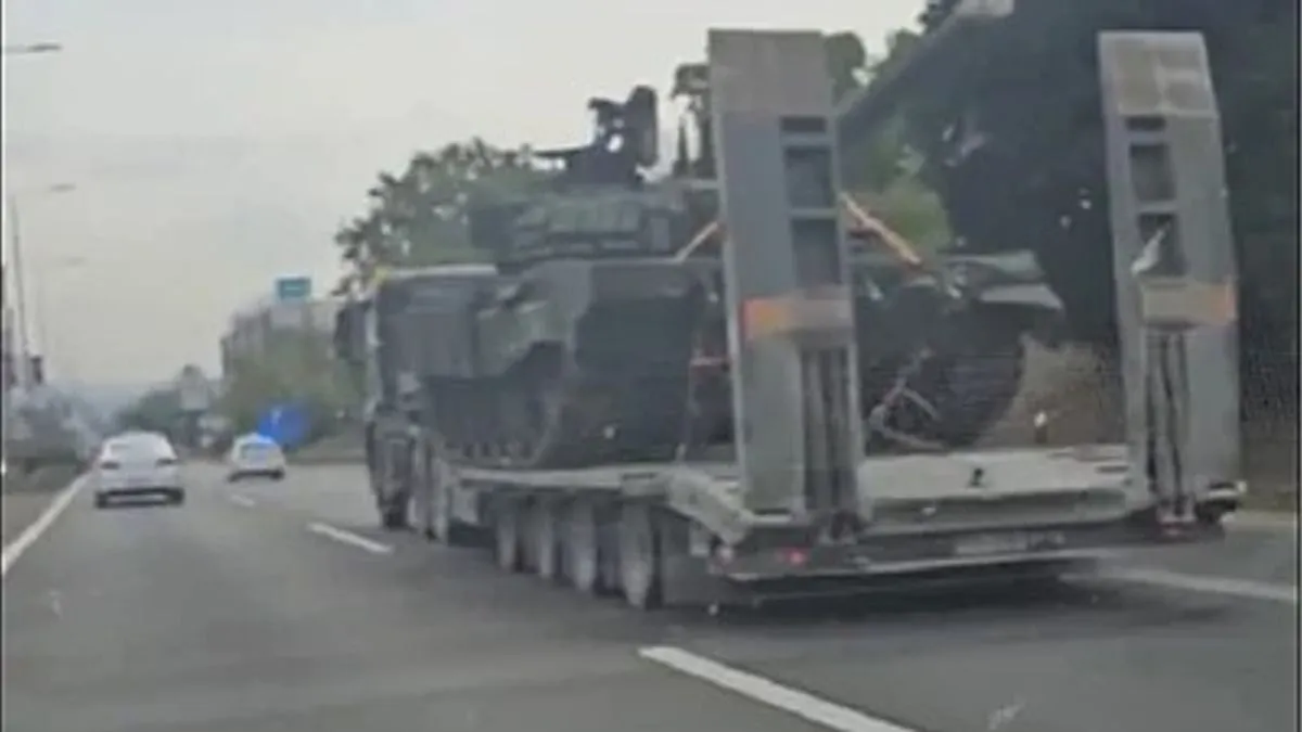 Tenkovi na ulicama Beograda: Šta to Vučić radi dok bukte protesti širom zemlje?