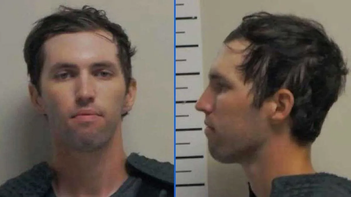 Sud dozvolio ubici Charlieja Kirka da se na sudu pojavi u civilu