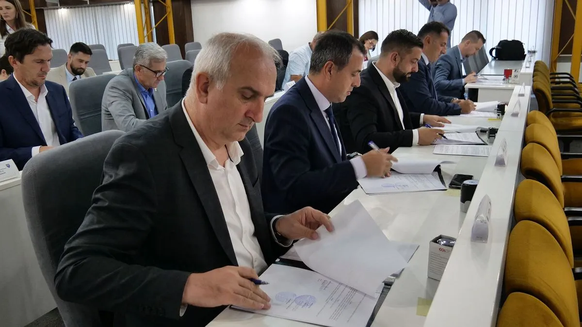 Potpisani ugovori o prijenosu 2,8 miliona KM za projekte cestovne infrastrukture u ZDK