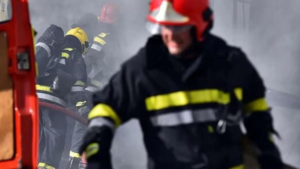 Prema prvim informacijama, nema povrijeđenih lica, a materijalna šteta trenutna nije precizirana.