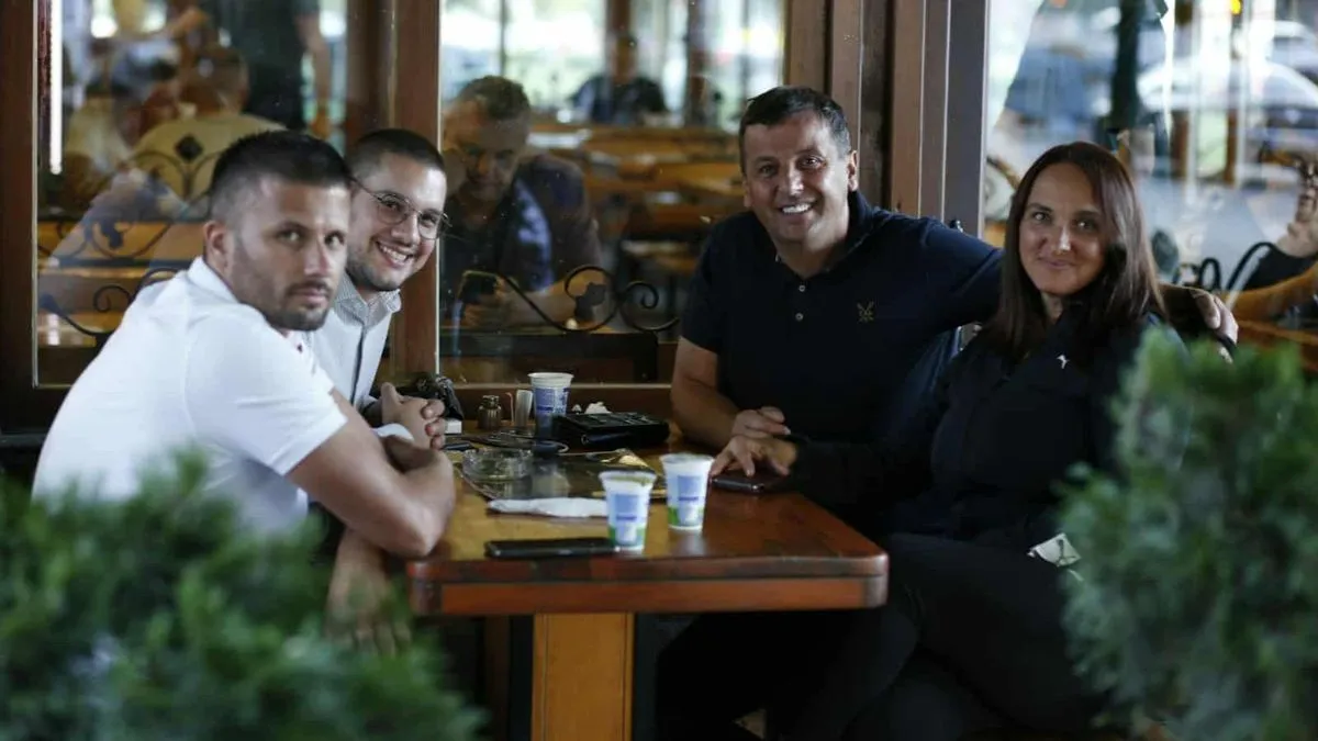 Među njima vlada dobro raspoloženje a razlog posjeti Sarajevu još uvijek nije poznat