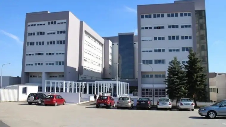 Slučaj u BiH: Doktori spasili dvoje djece koja su progutala novčiće