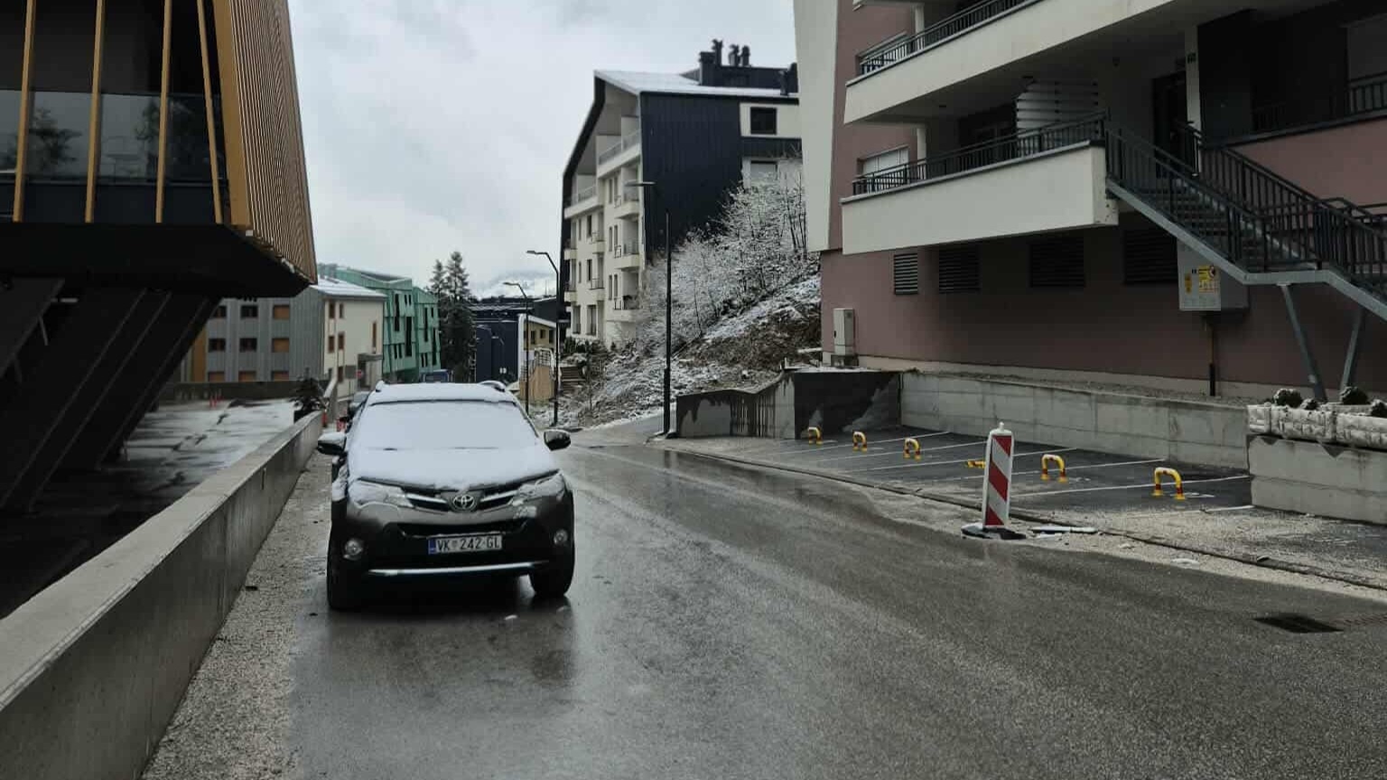 function r(){if(st(n),n.value===iy){let o=null;throw new M(-950,o)}return n.value}