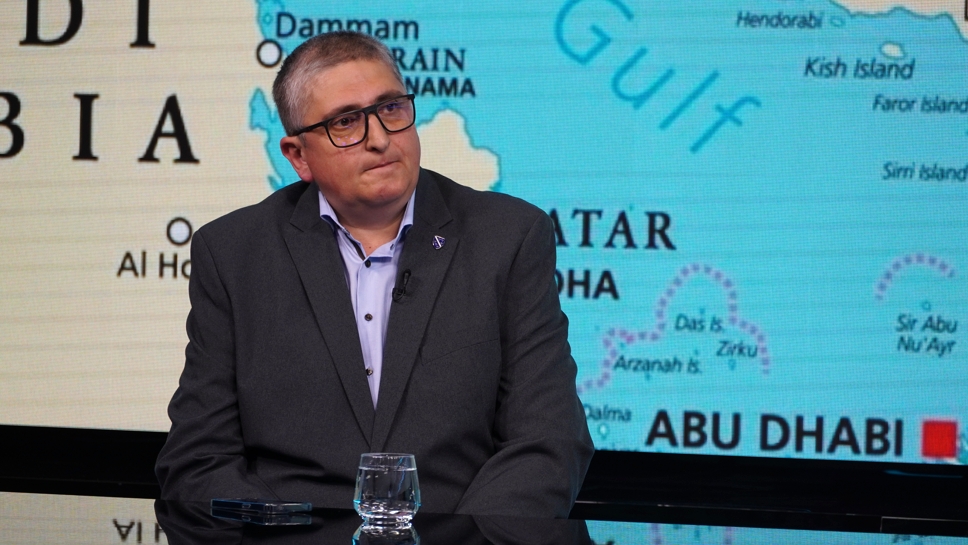 function r(){if(nt(n),n.value===Qg){let o=null;throw new _(-950,o)}return n.value}