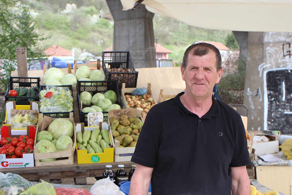 function r(){if(nt(n),n.value===Qg){let o=null;throw new _(-950,o)}return n.value}