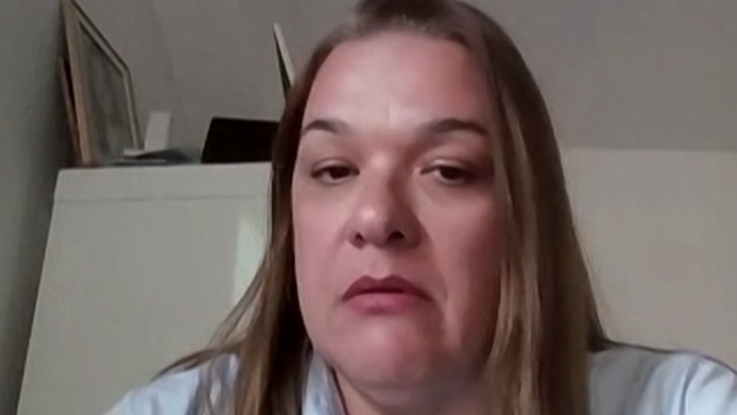 function r(){if(it(n),n.value===Hm){let o=null;throw new D(-950,o)}return n.value}