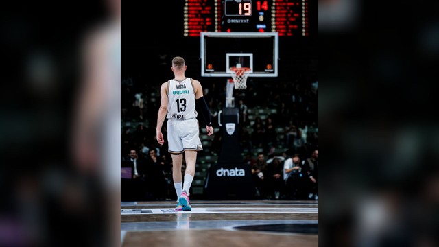 Anadolu Efes - Dubai u Sarajevu