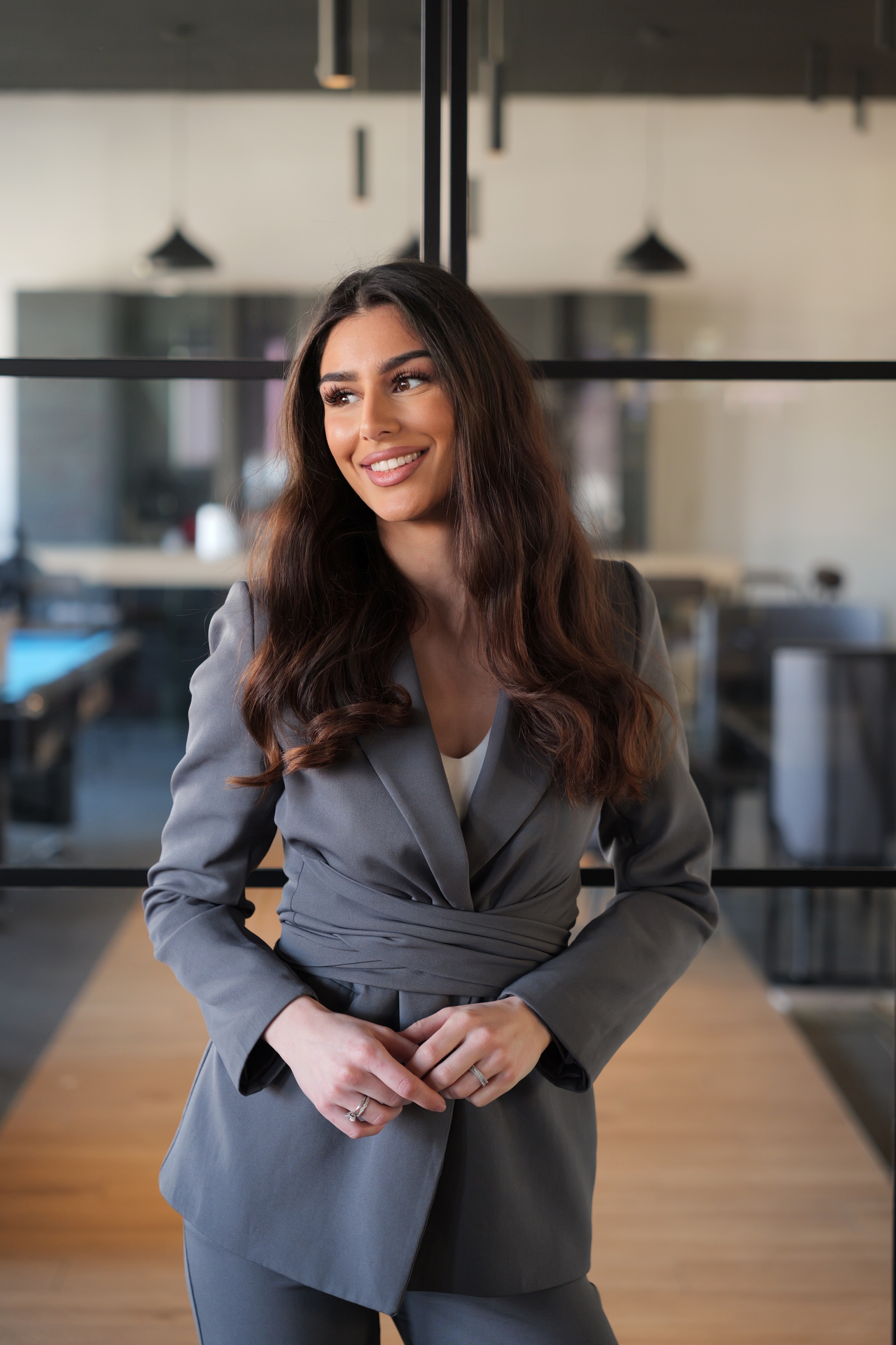 function r(){if(it(n),n.value===Hm){let o=null;throw new D(-950,o)}return n.value}