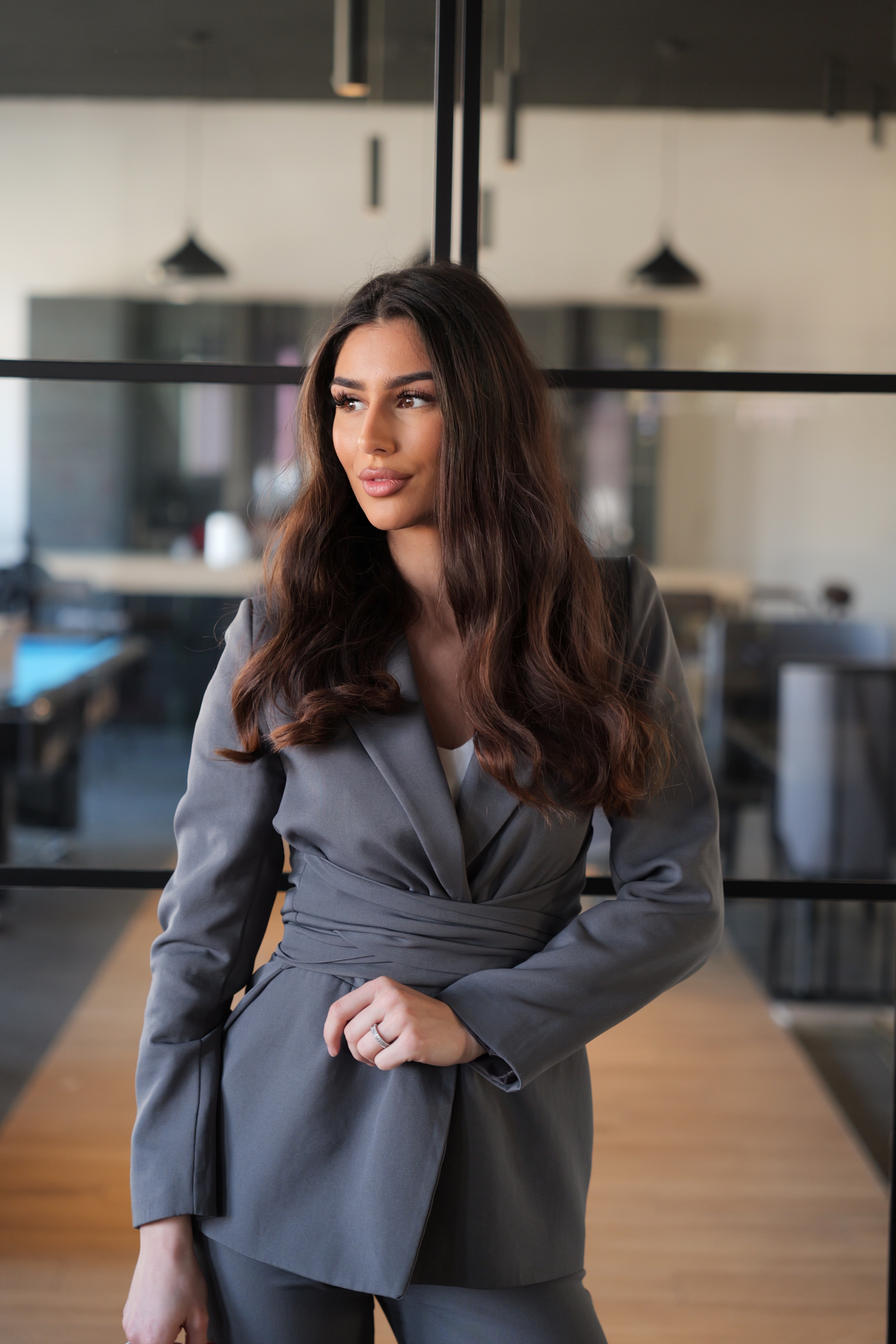 function r(){if(it(n),n.value===Hm){let o=null;throw new D(-950,o)}return n.value}