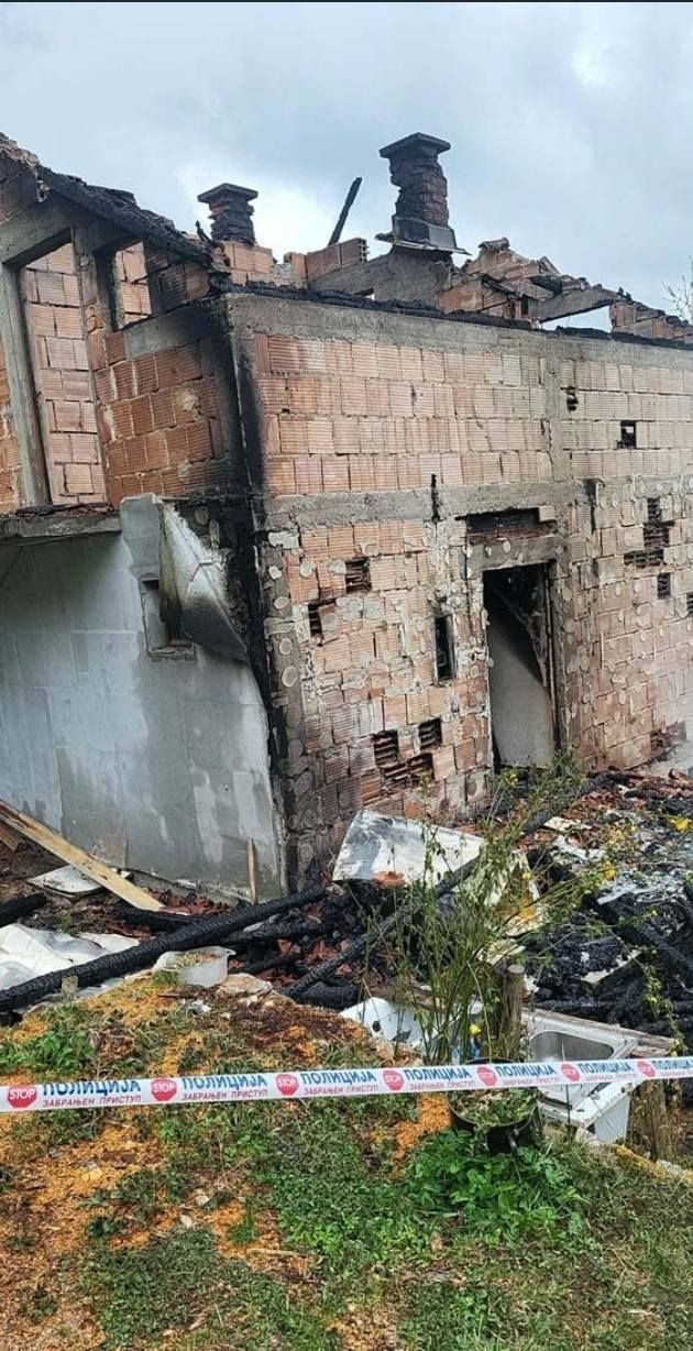 function r(){if(it(n),n.value===Hm){let o=null;throw new D(-950,o)}return n.value}