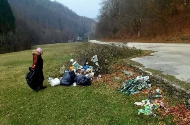 Bračni par iz Zenice primjer svima: Očistili smeće i uredili izletište