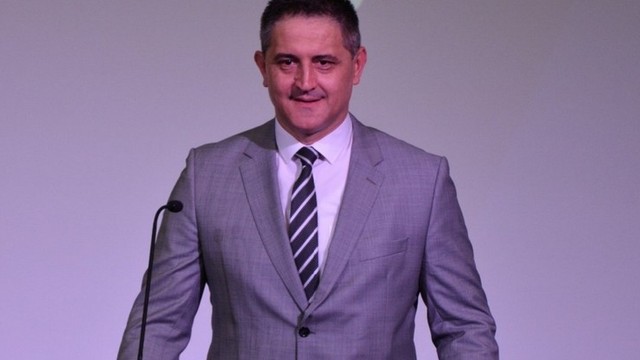Enes Peštek