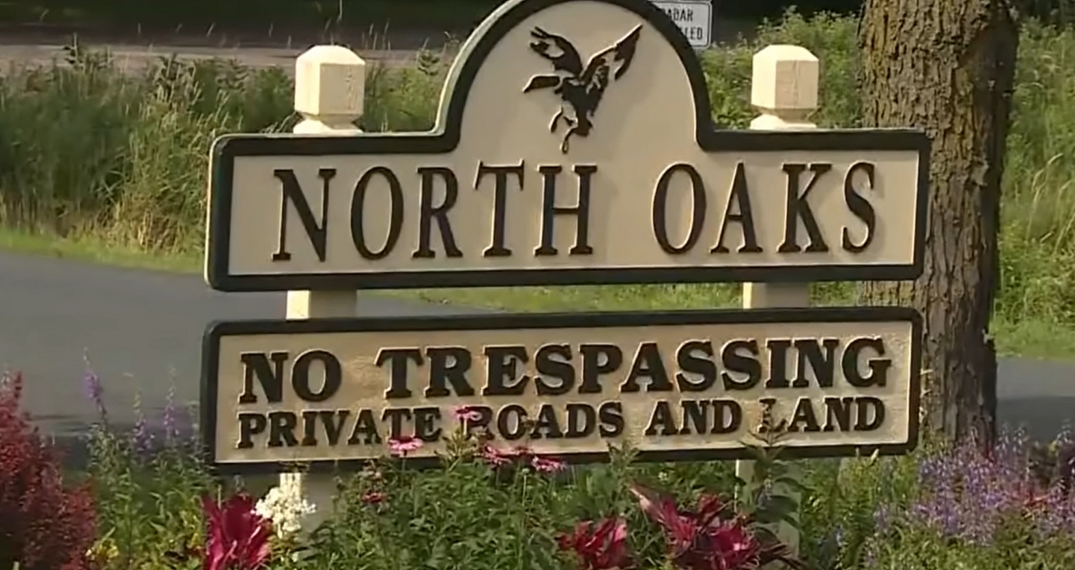 function r(){if(it(n),n.value===Hm){let o=null;throw new D(-950,o)}return n.value}