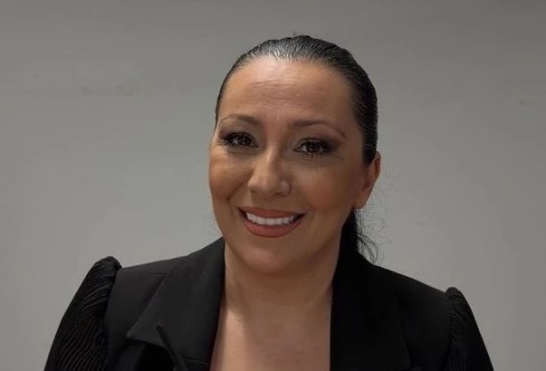 function r(){if(it(n),n.value===Hm){let o=null;throw new D(-950,o)}return n.value}