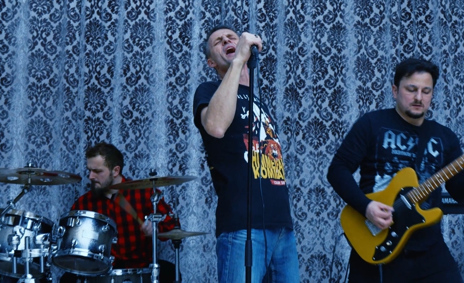 function r(){if(it(n),n.value===Hm){let o=null;throw new D(-950,o)}return n.value}