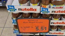 function r(){if(it(n),n.value===Hm){let o=null;throw new D(-950,o)}return n.value}