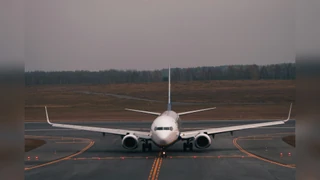 Avion na pisti