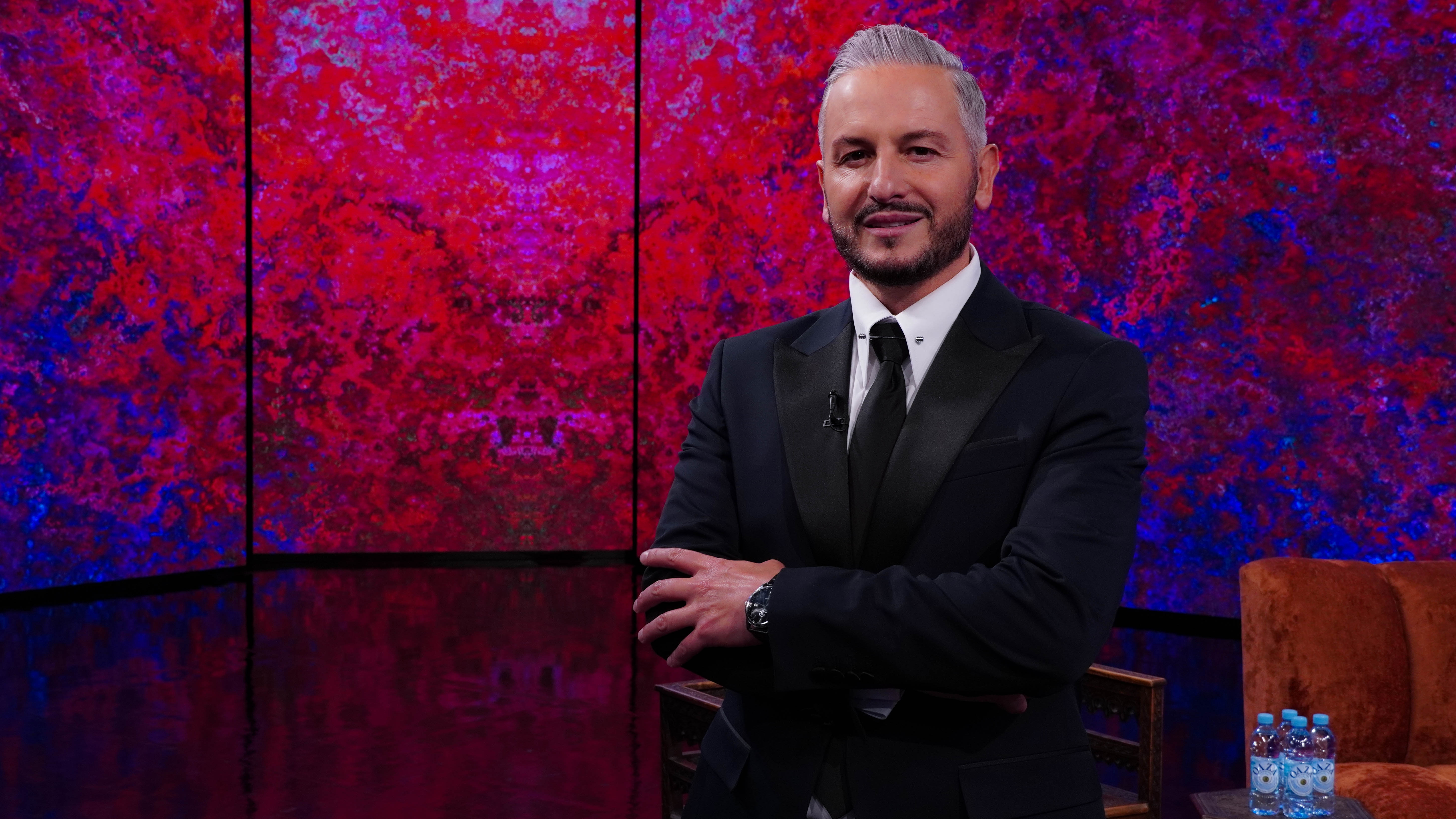 function r(){if(it(n),n.value===Hm){let o=null;throw new D(-950,o)}return n.value}