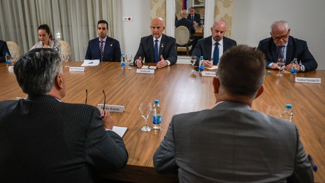 Sastanak kongresmena sa Karanom