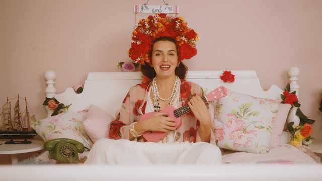 Nakon singla '7 Boulevards of Love', Mima Zukan predstavlja novu pjesmu i spot 'Flowerman'