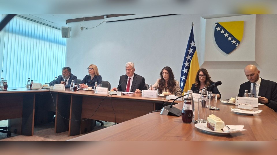 „Druženje uz kavu“ s Draganom Čovićem