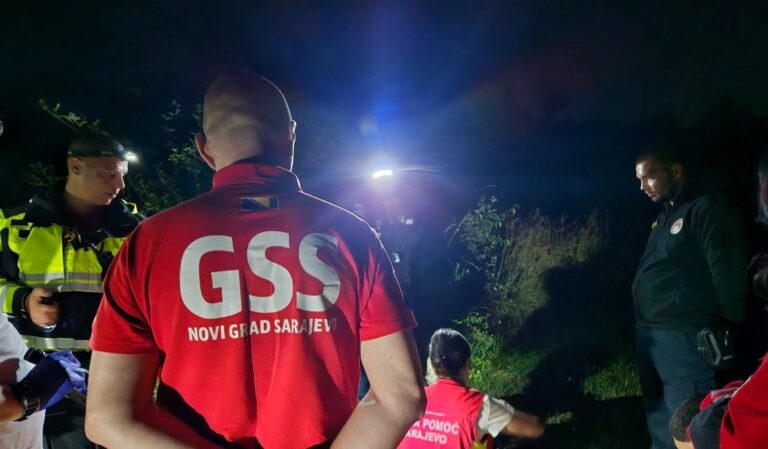 Pronađena nestala osoba u Sarajevu: GSS nakon višesatne potrage spasio muškarca koji boluje od demen