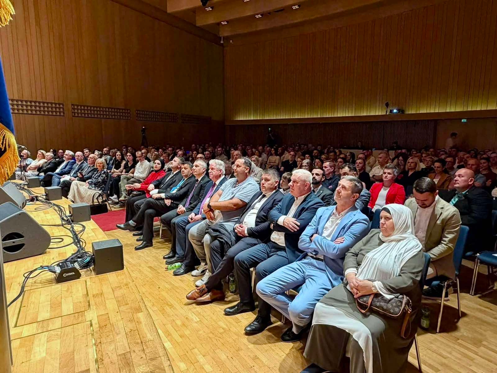 'Sevdah na Dunavu' oduševio Linc: Rasprodan Brucknerhaus i snažna poruka zajedništva