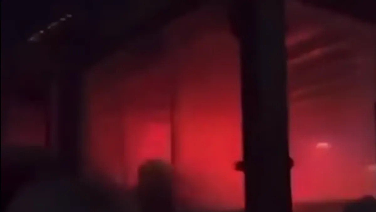 Razvaljuju prozore i pokušavaju izaći: Objavljen novi snimak iz požara u baru smrti u Švicarskoj