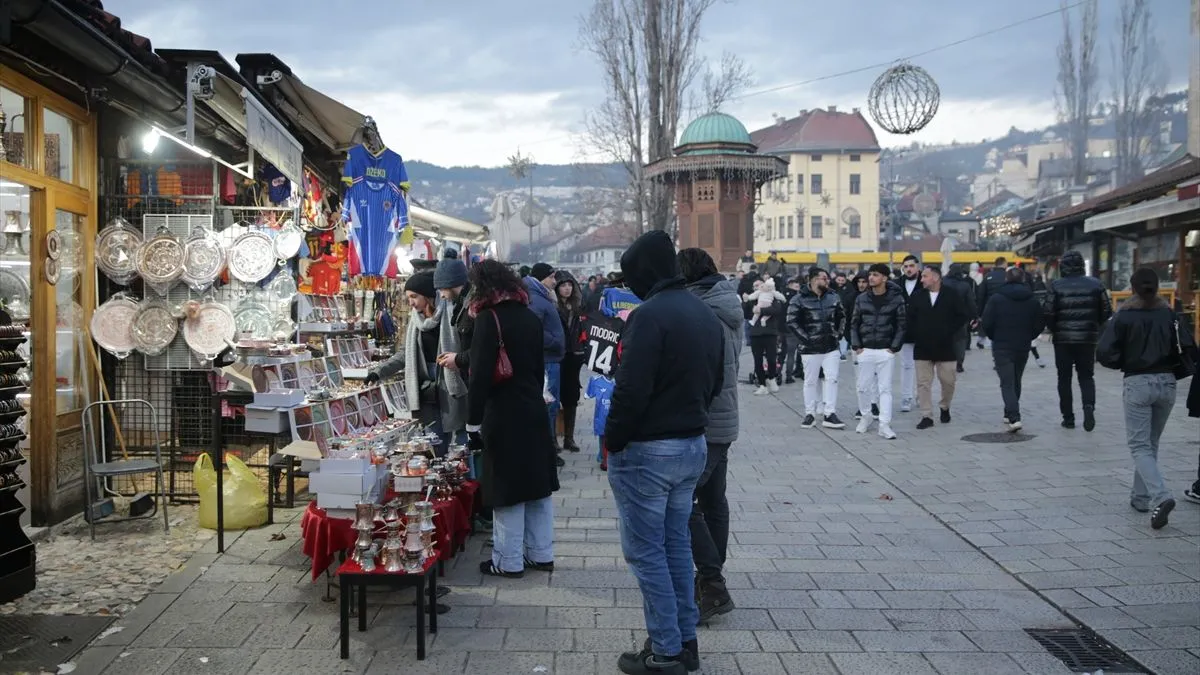 Turisti ispunili Baščaršiju i ulice Sarajeva prvog dana 2026. godine