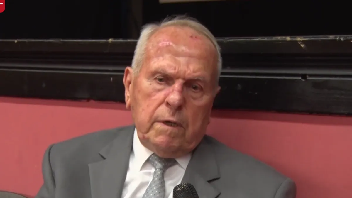 Umro bivši premijer RS-a: U Hagu potvrdio svoje riječi da su vojnici počeli silovati i Srpkinje