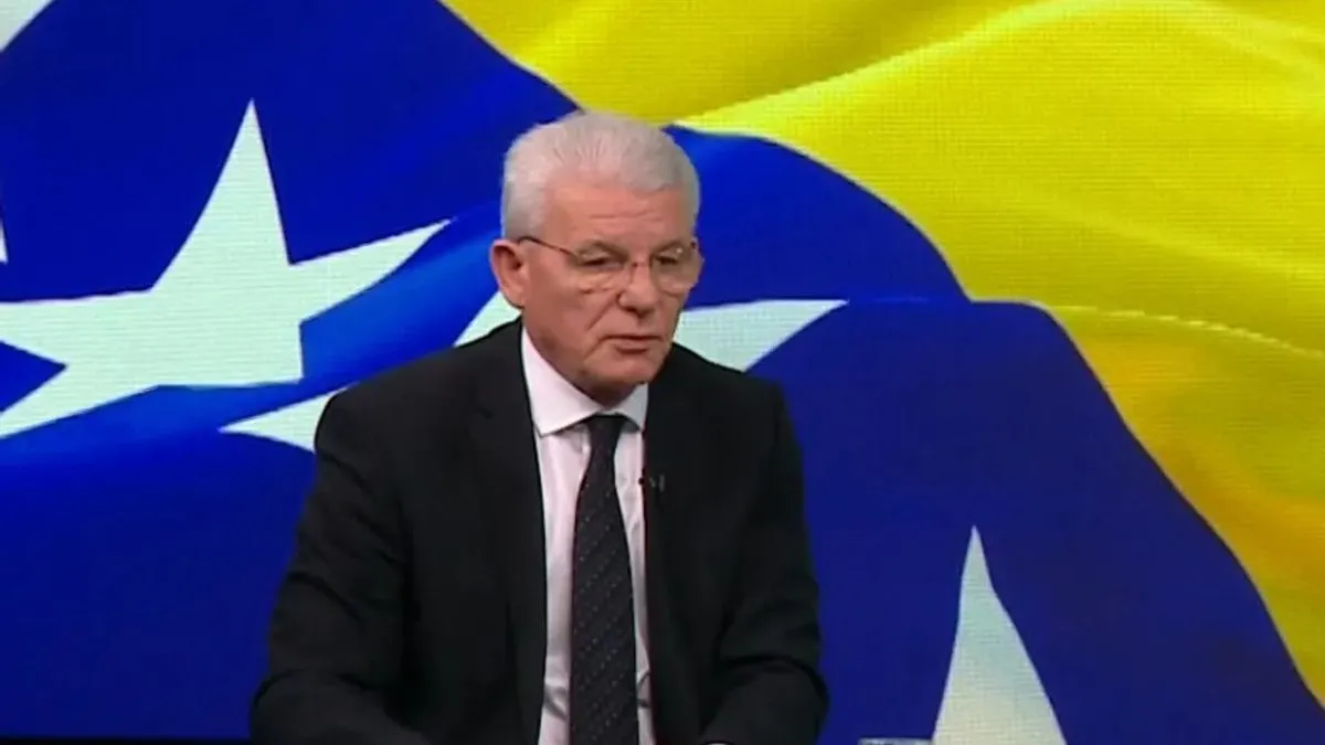 function r(){if(it(n),n.value===Hm){let o=null;throw new D(-950,o)}return n.value}