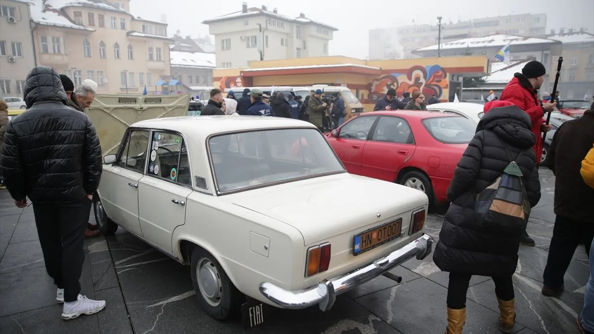 Poslastica za ljubitelje starih automobila: Međunarodni zimski oldtimer Rally Subotica - Sarajevo