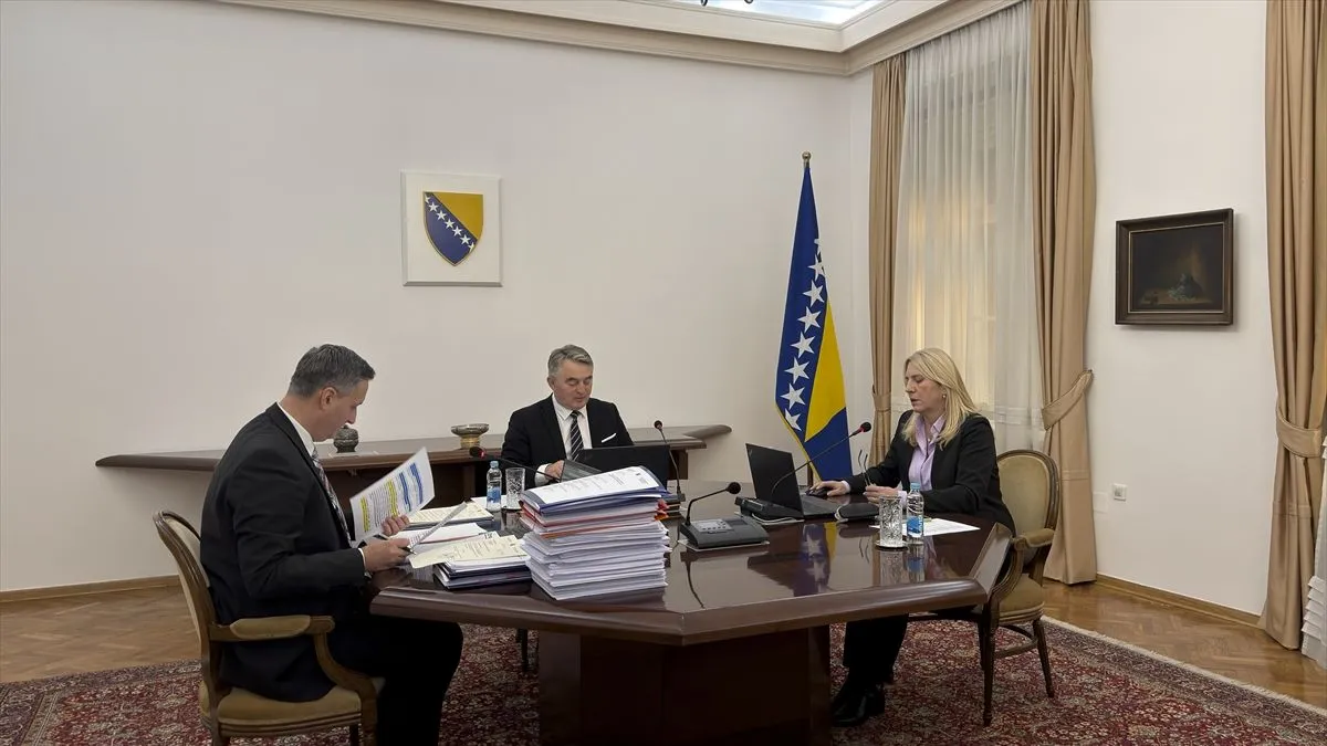 Zasjedalo Predsjedništvo BiH: Poduzeti hitne mjere i pravne akcije zbog Trgovske gore