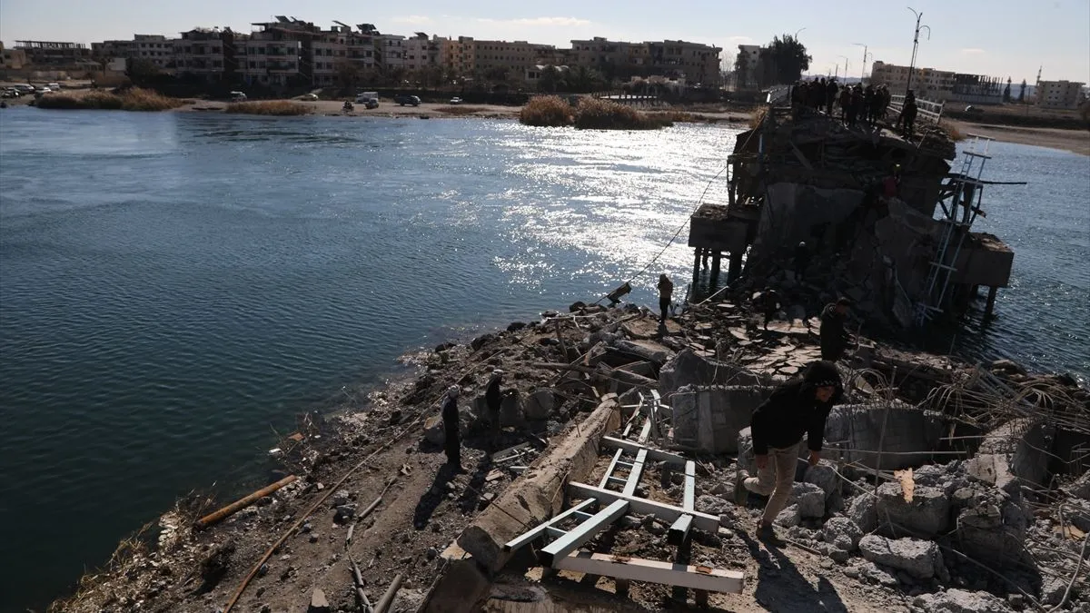 Turska odbacuje tvrdnje o pomaganju u oslobađanju terorista ISIL-a iz zatvora u Siriji