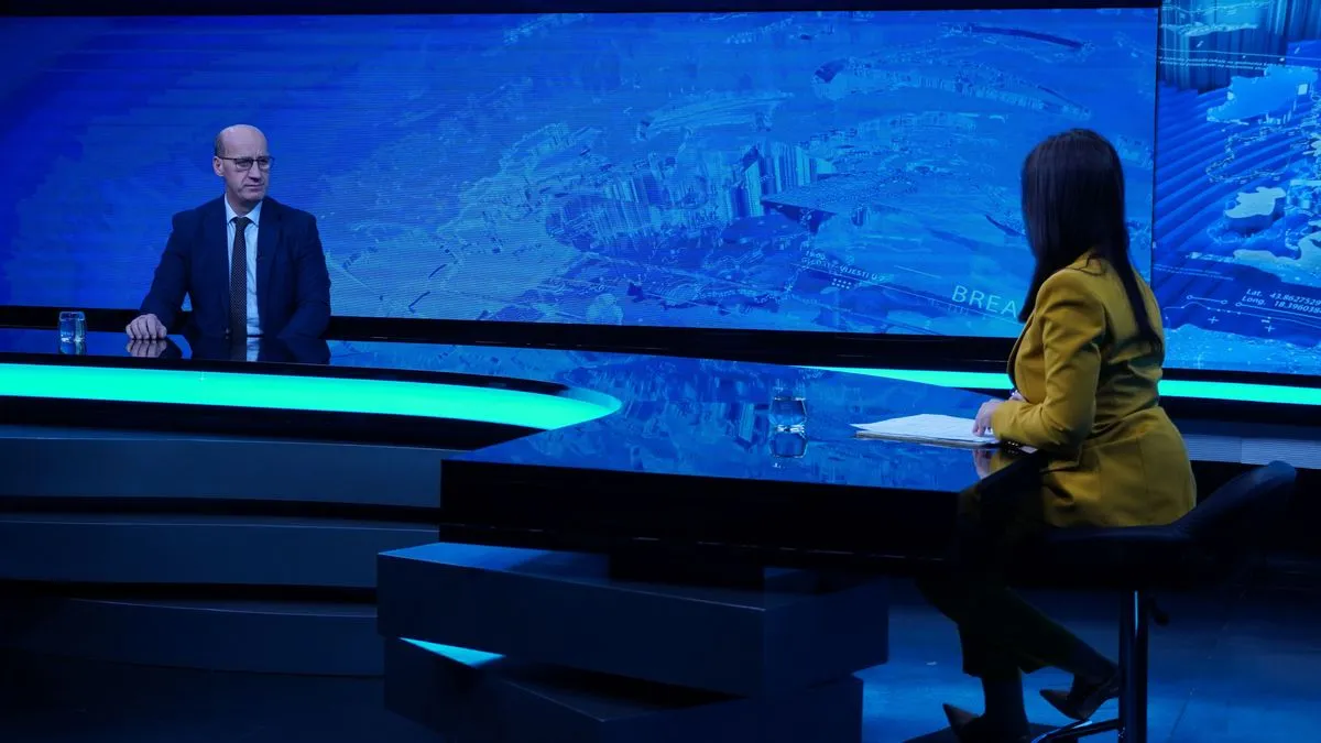 function r(){if(it(n),n.value===Hm){let o=null;throw new D(-950,o)}return n.value}