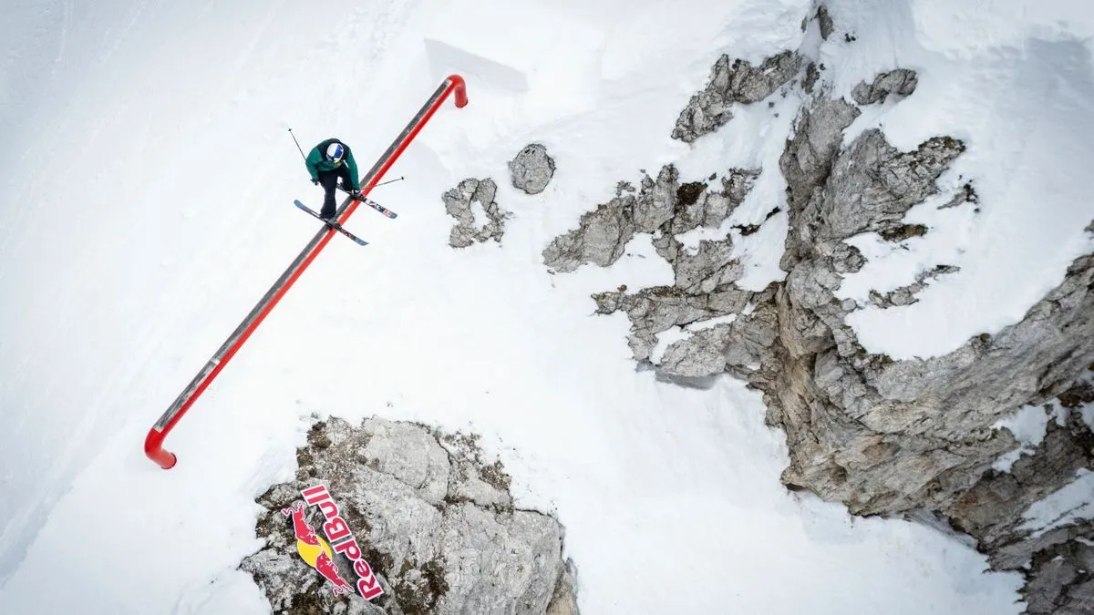 Sjajni trio izvodio epske trikove na grebenu, u najužem snowparku na svijetu