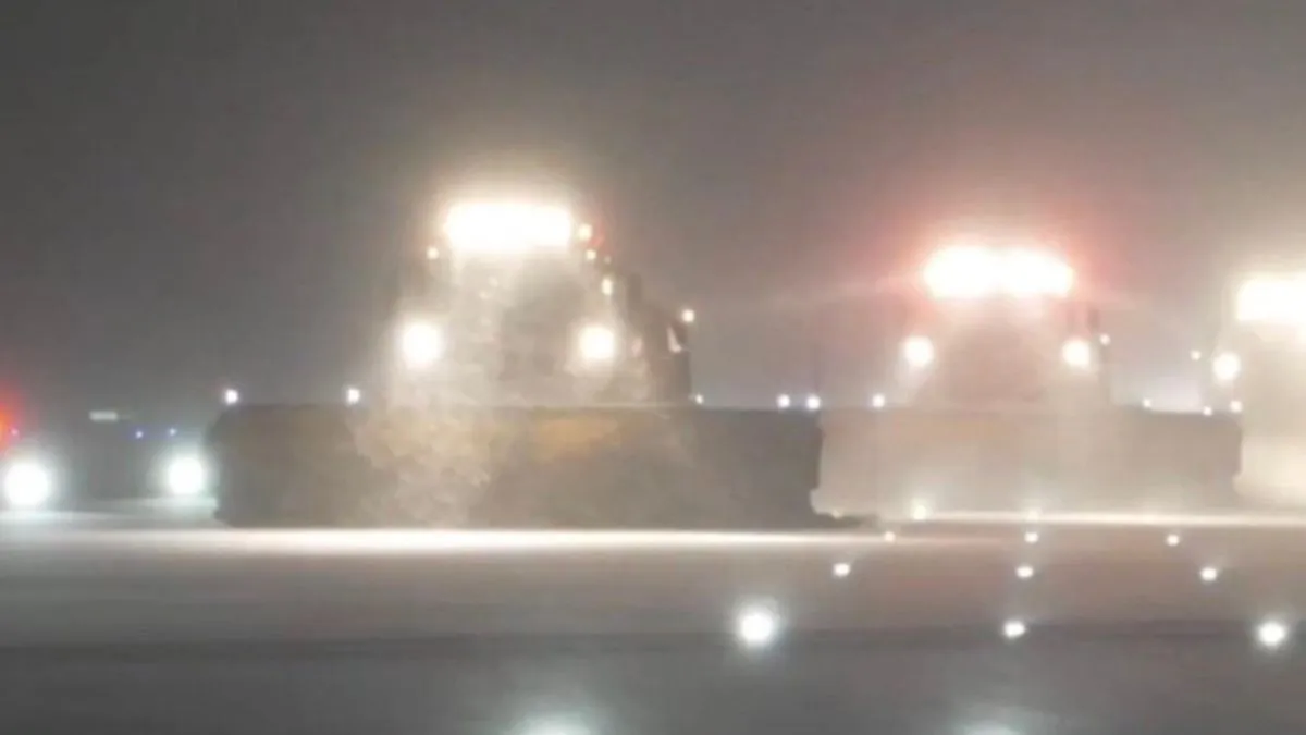 Nevrijeme izazvalo haos na putevima i aerodromima u Holandiji: Jedna osoba poginula