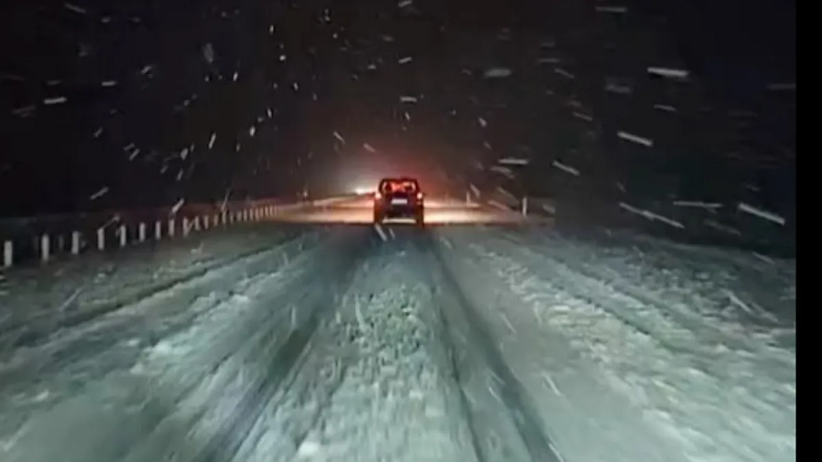 Snijeg napravio haos: Putevi zatrpani, temperatura oko nule, a nadležni najavljuju novi ledeni talas