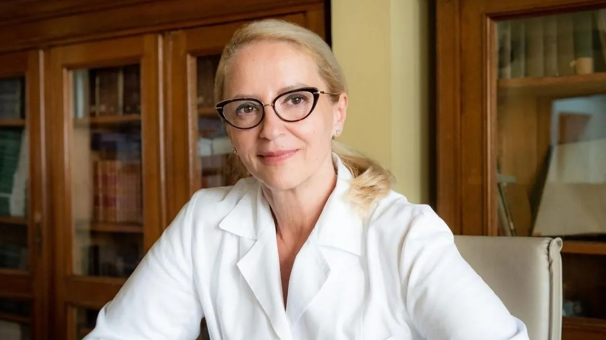 Iza mene ostao red, uspjeh, hiljade uspješno operisanih i porodjenih, vraćena dugovanja, izgrađene klinike, novac za dalji napredak ustanova, navela je