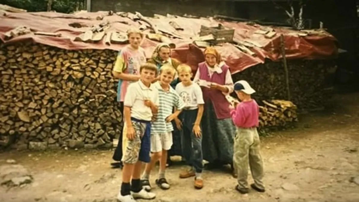 Prepušteni sami sebi na 'krilima' 13-godišnje djevojčice u ulozi majke kreću u neizvjesnu borbu