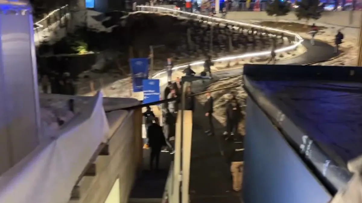 Drama u Davosu: Naređena hitna evakuacija konferencijskog centra zbog 'čudnog mirisa' u prostoriji