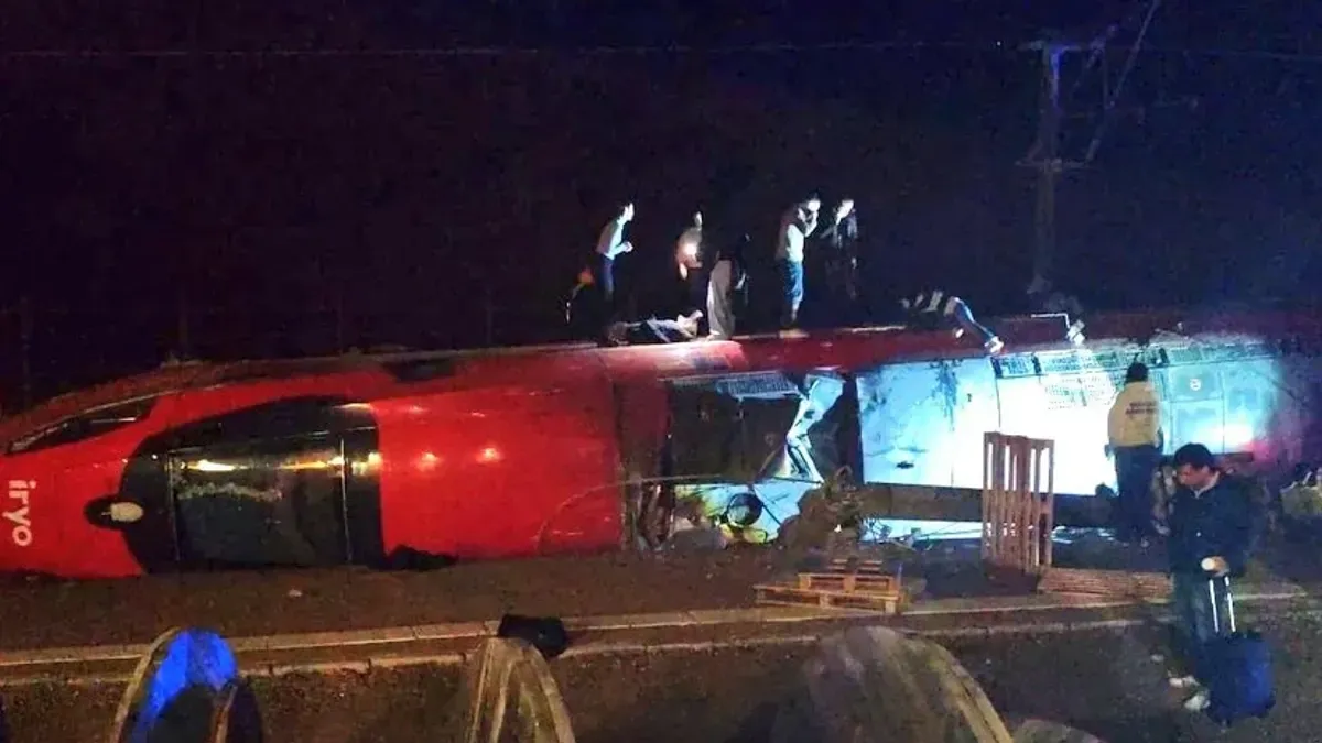 Putnici opisali trenutke nakon nesreće u Španiji: Ljudi su vrištali, iskakali kroz prozore