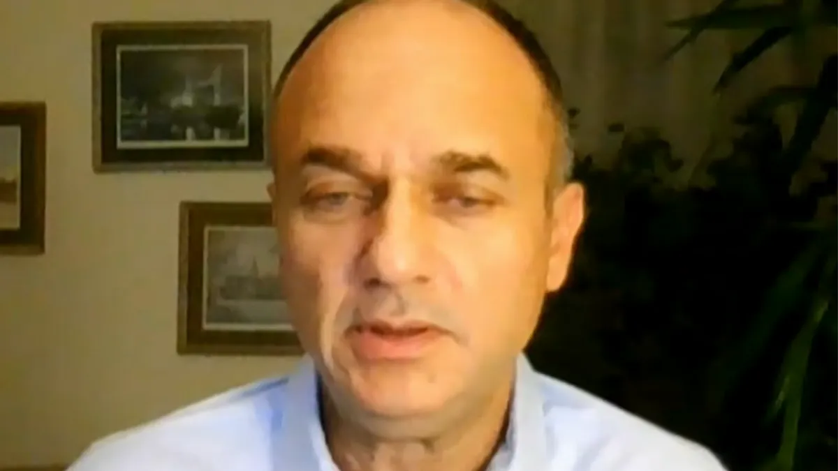 Vjerovatno je 90% parlamentarne opozicije kao i studenti u blokadi kao najveća politička alternativa nema nikakav problem sa 09 januarom kao danom nastanka RS.