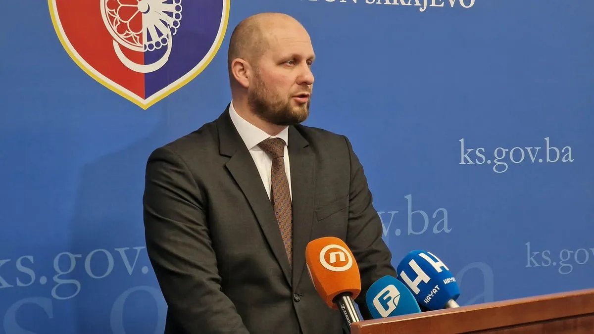 Bečarević ogorčen postupkom Okerića: Očigledno je zašto izvještaji o GRAS-u još nisu na Skupštini KS