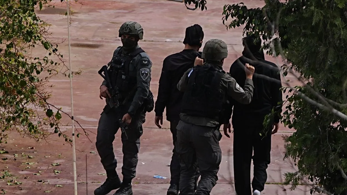 Ismijavali se i ukrali sehur: Izraelske snage u racijama širom okupirane Zapadne obale