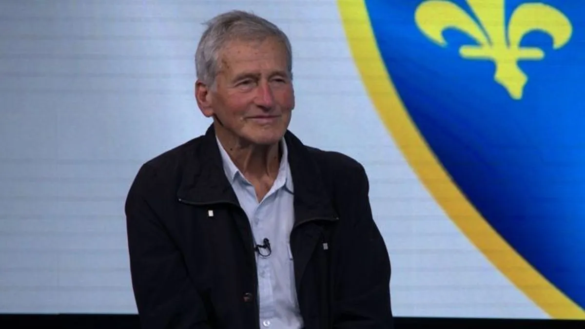 Imamović smatra da je žalosno to šta se dogodilo sa zastavom ljiljana jer je ona bila u srcima onih koji vole BiH