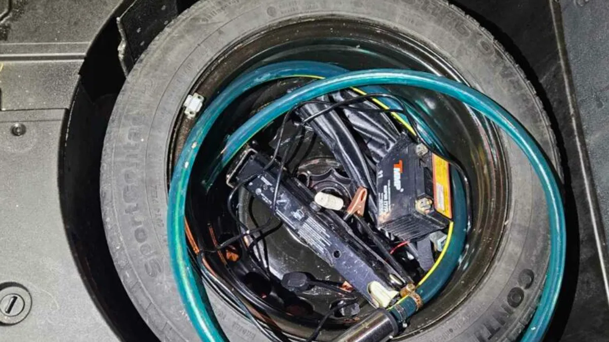 Policija pronašla kanistere u 'Passatu': Vozač uhapšen zbog krađe 1.000 litara goriva