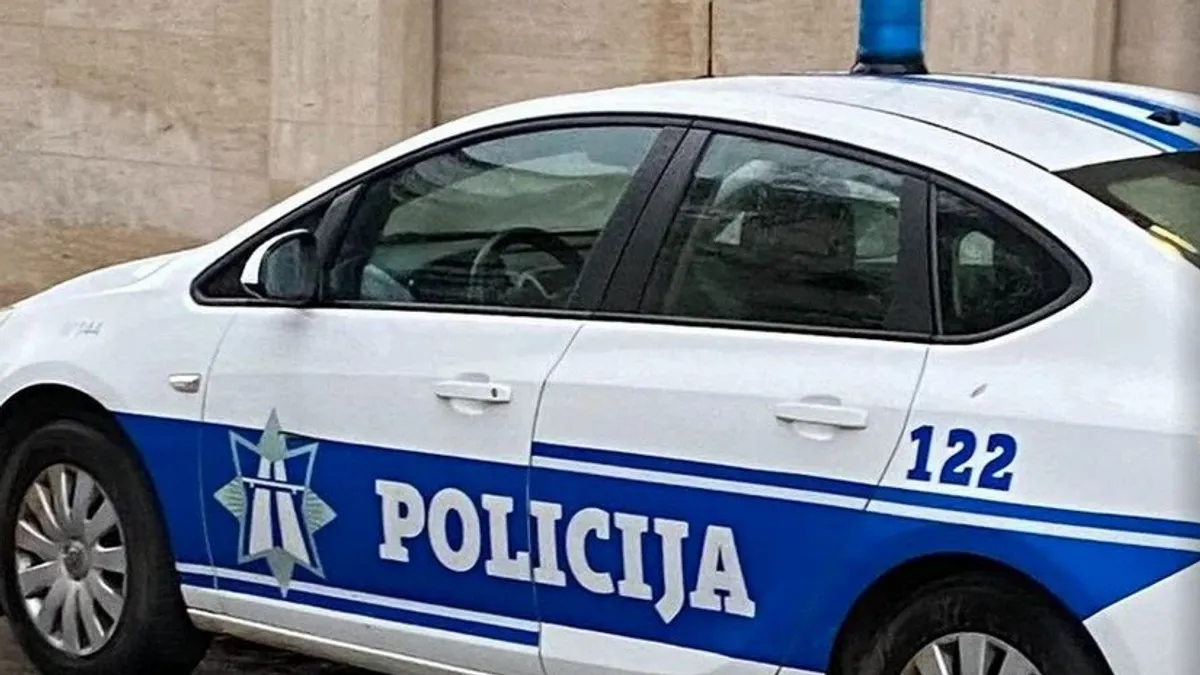 BMW-om prešao u suprotnu traku: Nesreća u konvoju crnogorskog premijera, povrijeđeni policajci